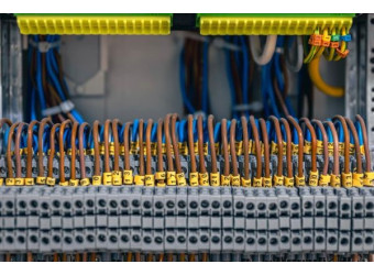 Надійні рішення для низьковольтних систем розподілу електроенергії