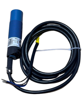 Ємнісний датчик DOL 41RG  10-30 V AC/DC, 100772 - Фото