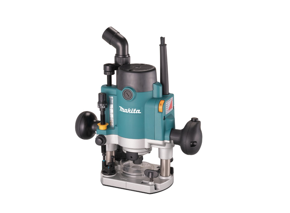 Фрезер для дерева в роботі