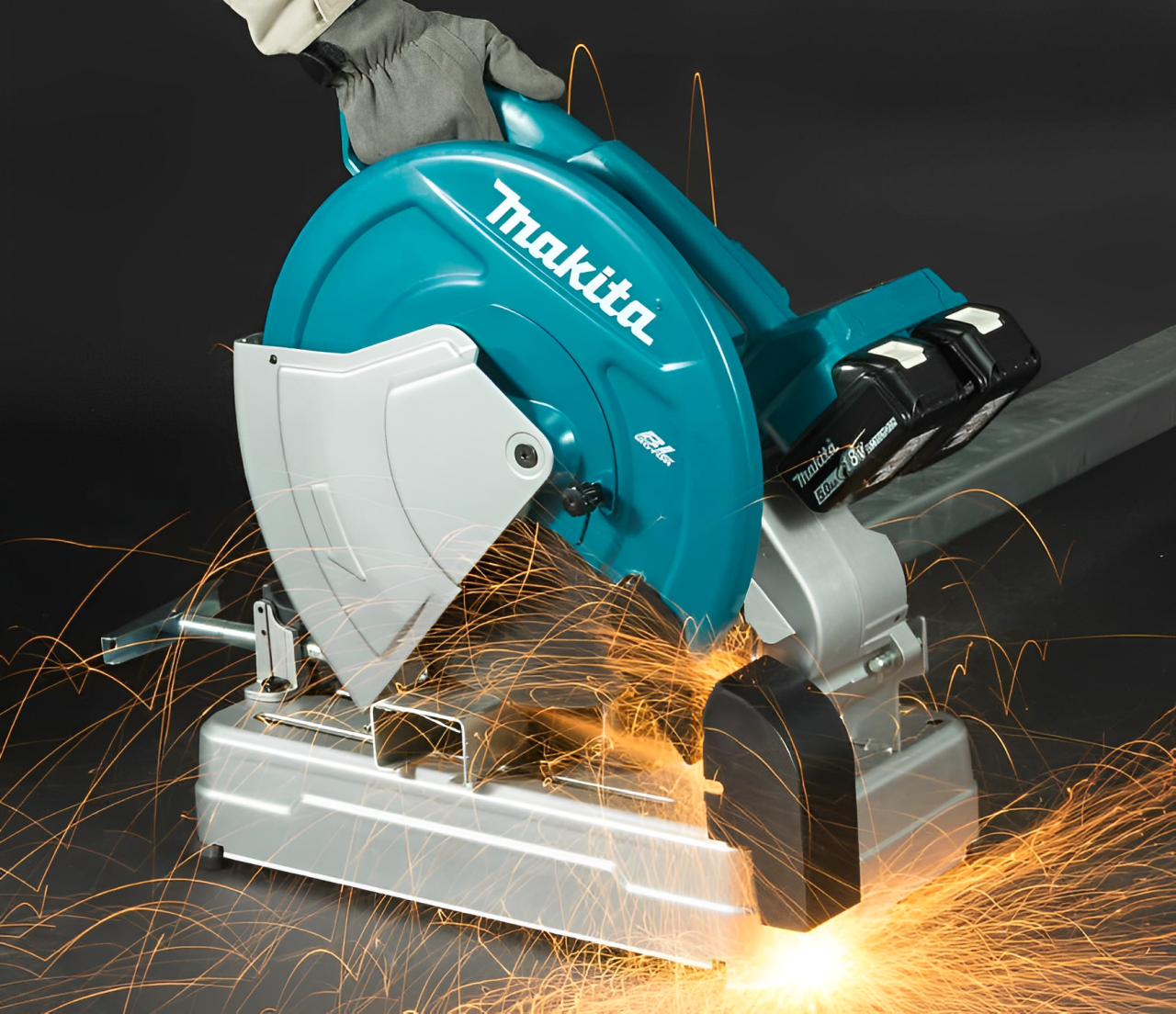 Монтажная пила аккумуляторная для точной резки